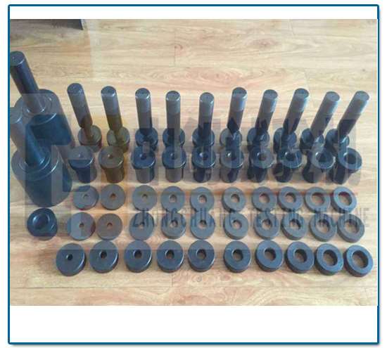 各种规格的螺栓 辅具