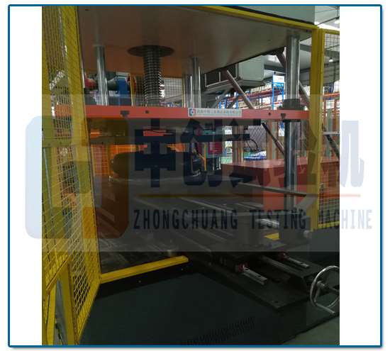 空气弹簧疲劳试验时试样的放置